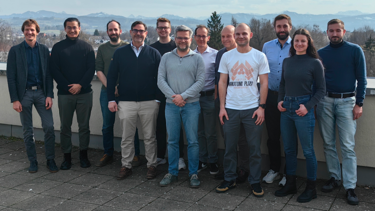 Gruppenfoto vom Projekt-Kick-off am 9. März 2026 an der Hochschule Kempten